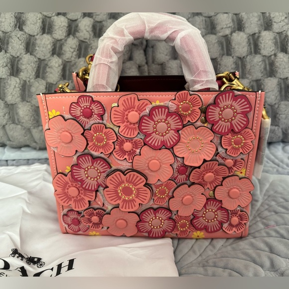 Tea Rose Bag 🌸🌸🌸 - Picture 2 of 14